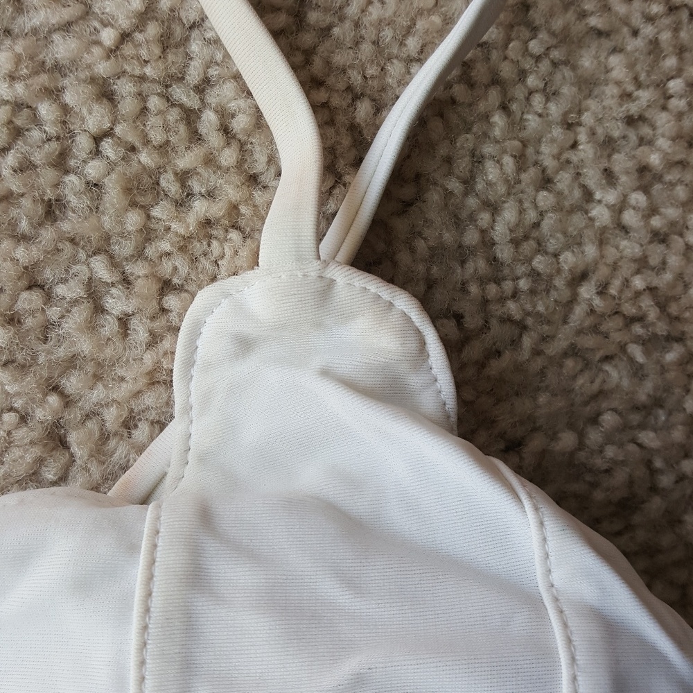 Bikini - Picture 4 of 5